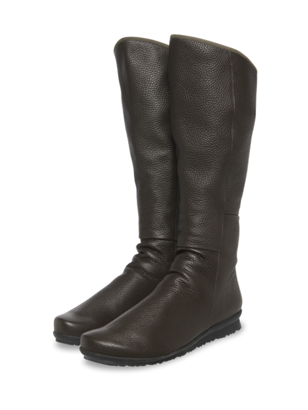 Barkya boots