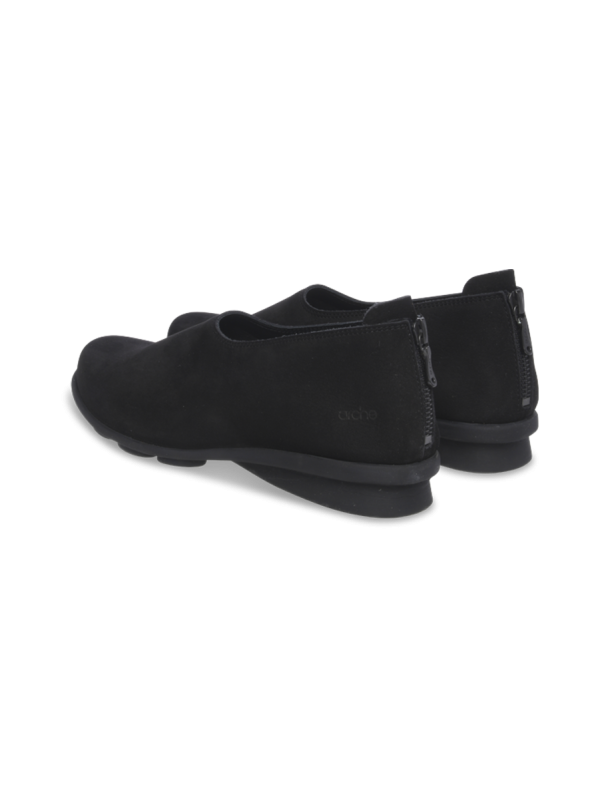 Denako slip on - Image 3