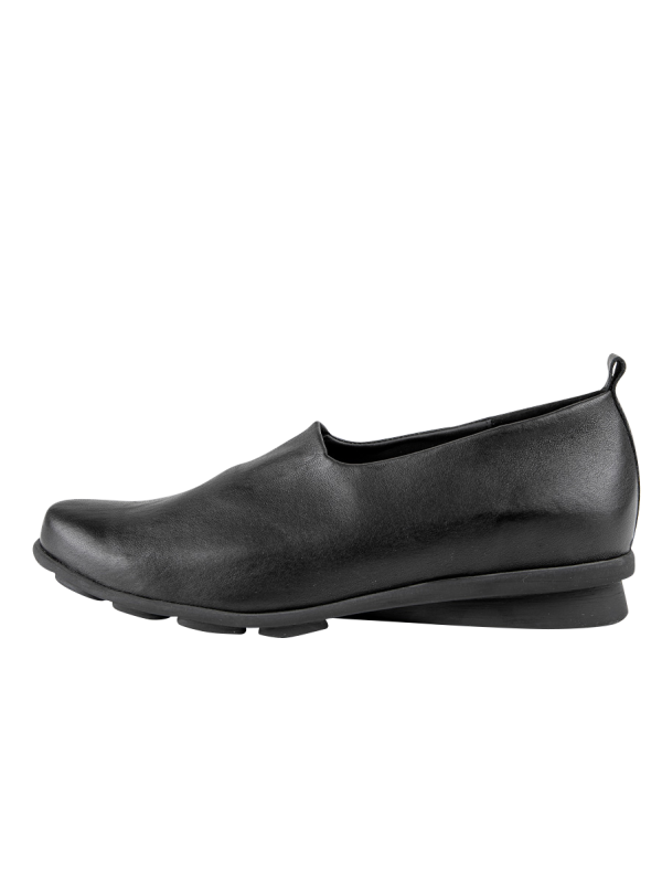 Delamo slip on - Image 2