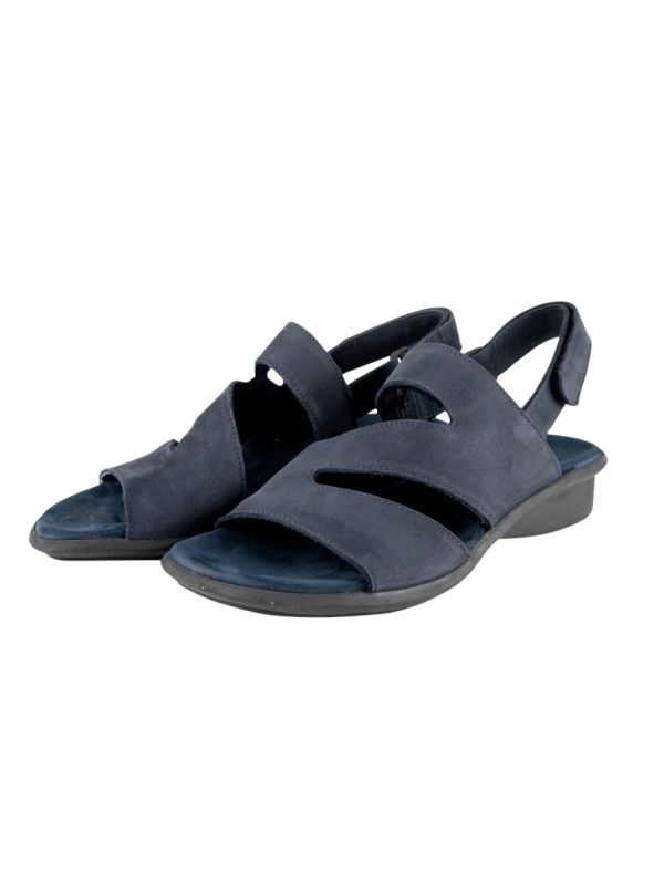 Samari sandals